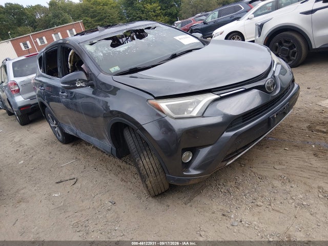 46122931 :رقم المزاد ، 2T3RFREV4JW807889 vin ، 2018 Toyota Rav4 Xle مزاد بيع