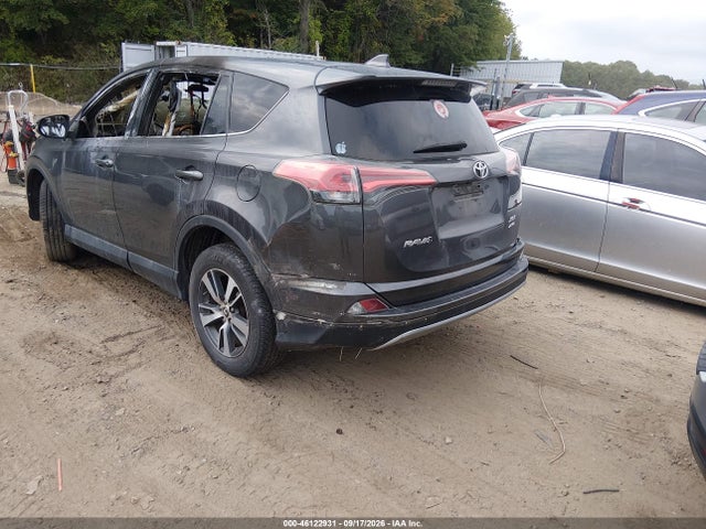 46122931 :رقم المزاد ، 2T3RFREV4JW807889 vin ، 2018 Toyota Rav4 Xle مزاد بيع