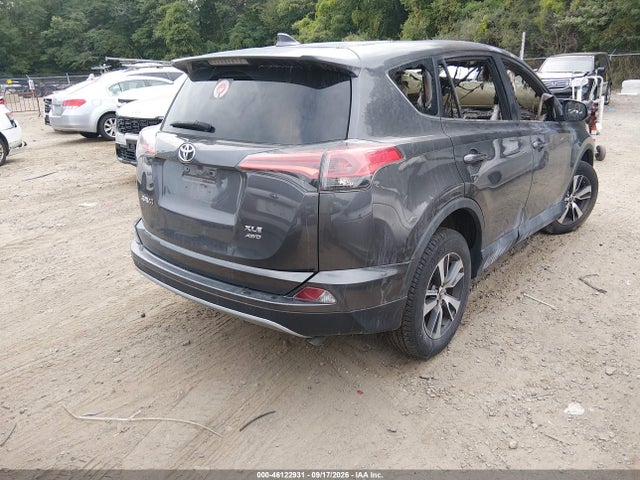 46122931 :رقم المزاد ، 2T3RFREV4JW807889 vin ، 2018 Toyota Rav4 Xle مزاد بيع