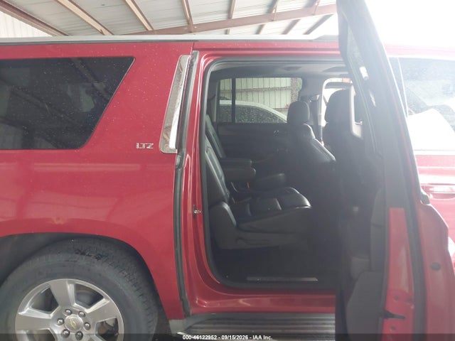 Продажа на аукционе авто 2015 Chevrolet Suburban 1500 Ltz, vin: 1GNSKKKC4FR294360, номер лота: 46122952