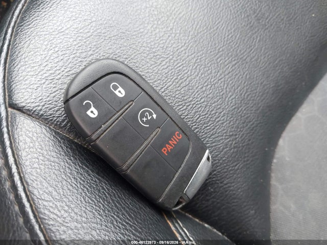 2018 Jeep Compass Latitude 4x4 მანქანა იყიდება აუქციონზე, vin: 3C4NJDBB7JT185533, აუქციონის ნომერი: 46122973