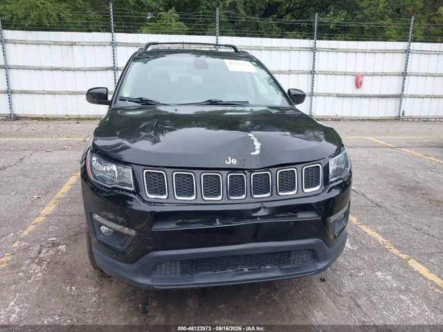 2018 Jeep Compass Latitude 4x4 მანქანა იყიდება აუქციონზე, vin: 3C4NJDBB7JT185533, აუქციონის ნომერი: 46122973