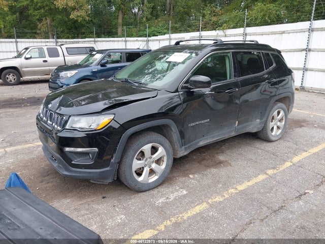2018 Jeep Compass Latitude 4x4 მანქანა იყიდება აუქციონზე, vin: 3C4NJDBB7JT185533, აუქციონის ნომერი: 46122973