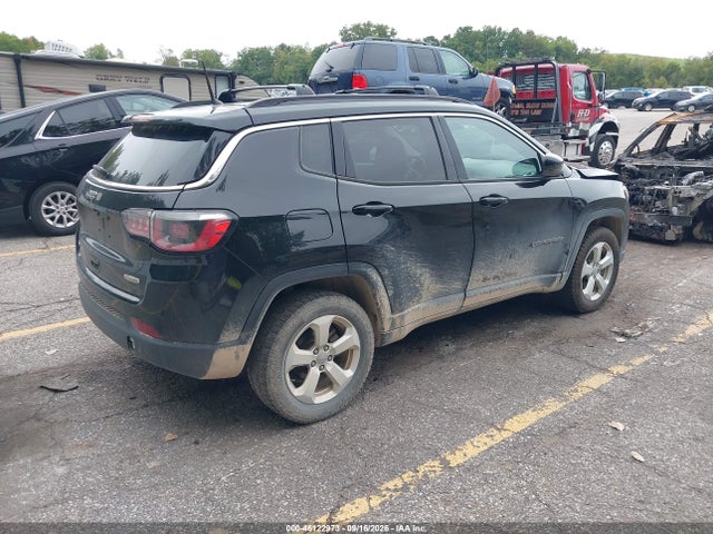 2018 Jeep Compass Latitude 4x4 მანქანა იყიდება აუქციონზე, vin: 3C4NJDBB7JT185533, აუქციონის ნომერი: 46122973
