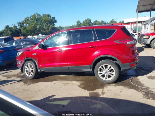 Продажа на аукционе авто 2017 Ford Escape Se, vin: 1FMCU9GD4HUA27328, номер лота: 46123018