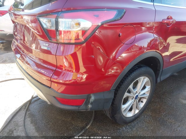Продажа на аукционе авто 2017 Ford Escape Se, vin: 1FMCU9GD4HUA27328, номер лота: 46123018