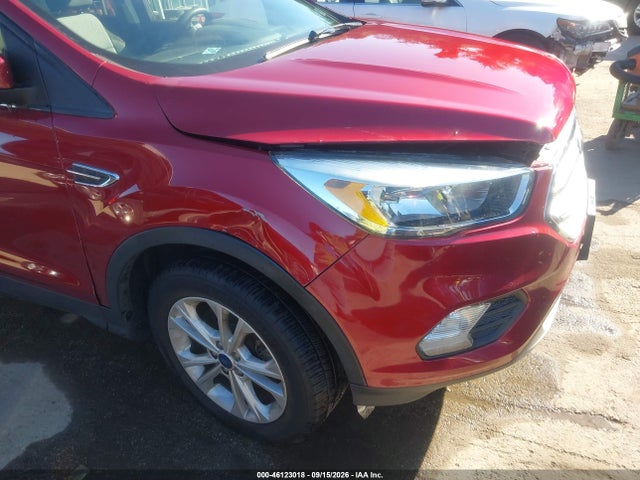 Продажа на аукционе авто 2017 Ford Escape Se, vin: 1FMCU9GD4HUA27328, номер лота: 46123018