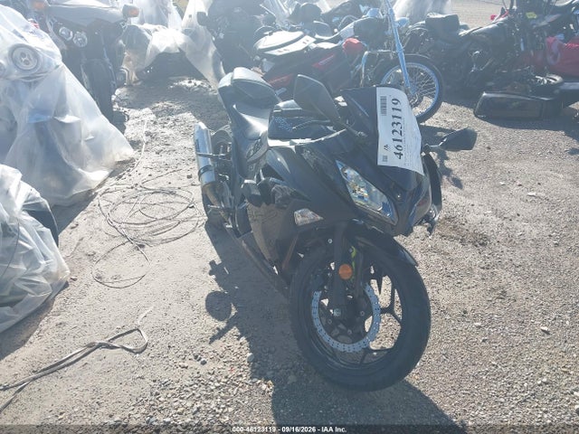 46123119 :رقم المزاد ، JKAEX8A13EA001405 vin ، 2014 Kawasaki Ex300 A مزاد بيع