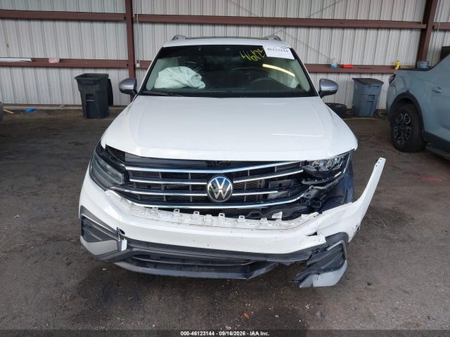 2024 Volkswagen Tiguan 2.0t Wolfsburg Edition მანქანა იყიდება აუქციონზე, vin: 3VVTB7AX8RM223054, აუქციონის ნომერი: 46123144