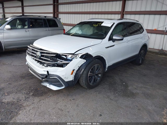 2024 Volkswagen Tiguan 2.0t Wolfsburg Edition მანქანა იყიდება აუქციონზე, vin: 3VVTB7AX8RM223054, აუქციონის ნომერი: 46123144