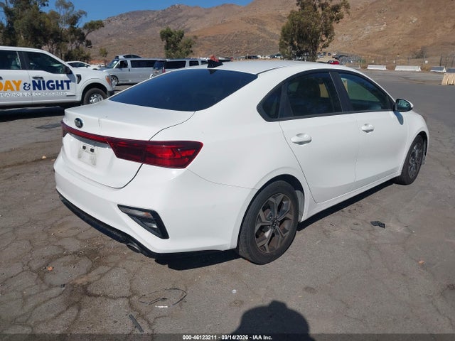 3KPF24ADXLE175039 KIA Forte Lxs