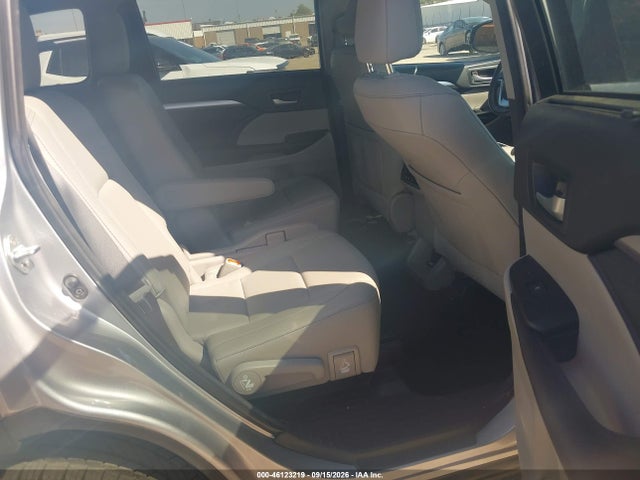 46123219 :رقم المزاد ، 5TDKKRFH0GS132509 vin ، 2016 Toyota Highlander Xle V6 مزاد بيع