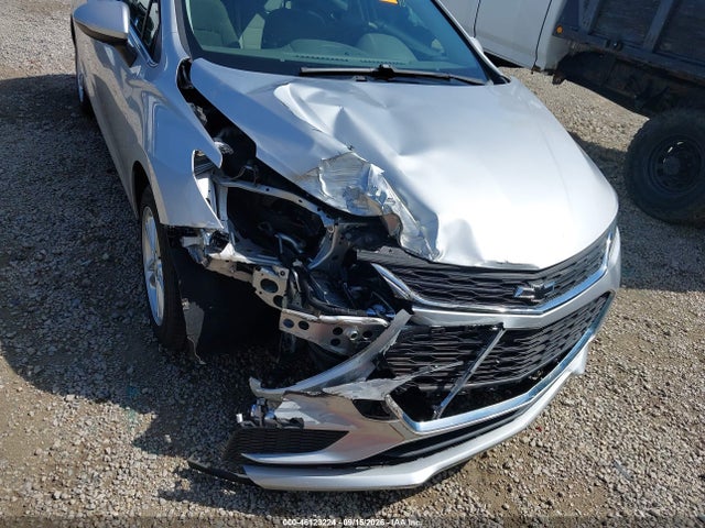 46123224 :رقم المزاد ، 3G1BE6SM4JS594253 vin ، 2018 Chevrolet Cruze Lt Auto مزاد بيع