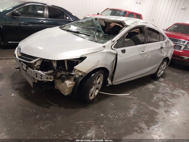 46123288 :رقم المزاد ، 1G1BF5SMXH7137365 vin ، 2017 Chevrolet Cruze Premier Auto مزاد بيع