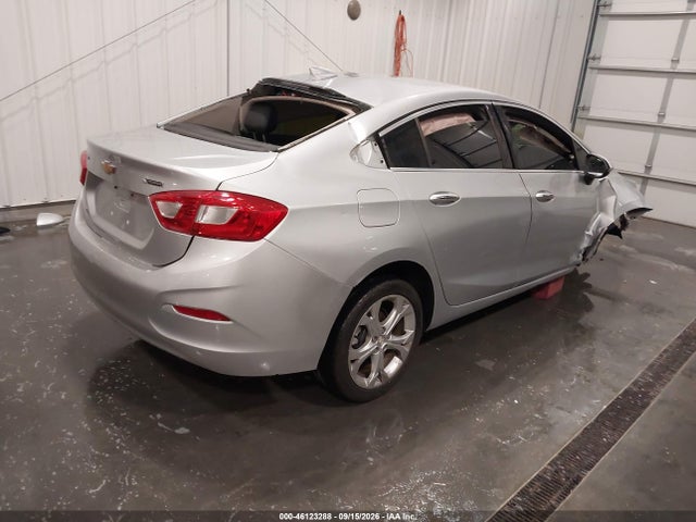 46123288 :رقم المزاد ، 1G1BF5SMXH7137365 vin ، 2017 Chevrolet Cruze Premier Auto مزاد بيع