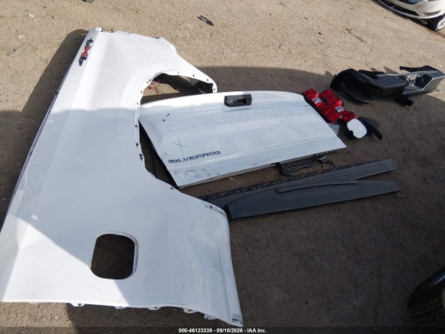 2024 Chevrolet Silverado 1500 4wd  Standard Bed Wt მანქანა იყიდება აუქციონზე, vin: 1GCRDAED3RZ277506, აუქციონის ნომერი: 46123339