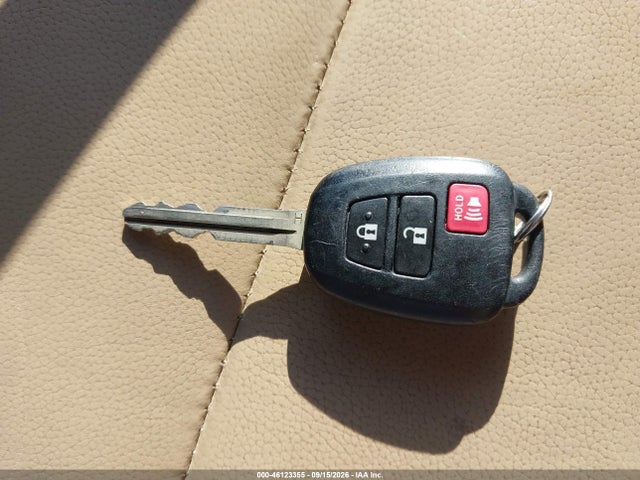 Aukcja sprzedaży 2017 Toyota Rav4 Xle, vin: JTMRFREV6HJ134631, numer aukcji: 46123355