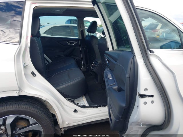 46123361 :رقم المزاد ، JF2SKARC7PH510543 vin ، 2023 Subaru Forester Touring مزاد بيع