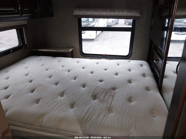 46123385 :رقم المزاد ، 1FDXE4FS5HDC34845 vin ، 2017 Ford E-450 Cutaway مزاد بيع
