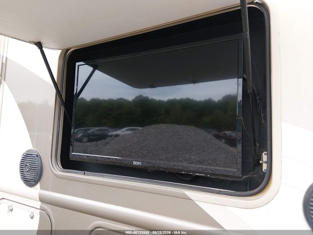 46123385 :رقم المزاد ، 1FDXE4FS5HDC34845 vin ، 2017 Ford E-450 Cutaway مزاد بيع