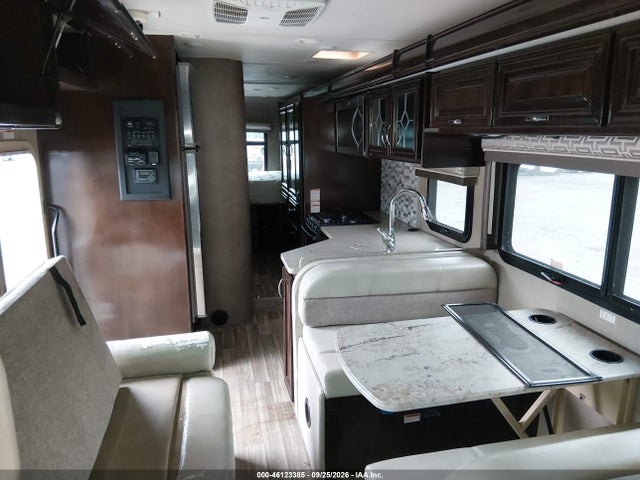 46123385 :رقم المزاد ، 1FDXE4FS5HDC34845 vin ، 2017 Ford E-450 Cutaway مزاد بيع