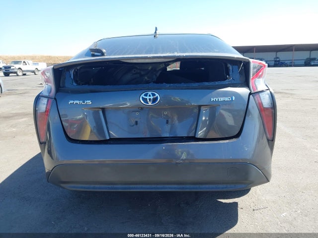 Toyota Prius Two 2017 JTDKBRFU4H3550846 Image 16