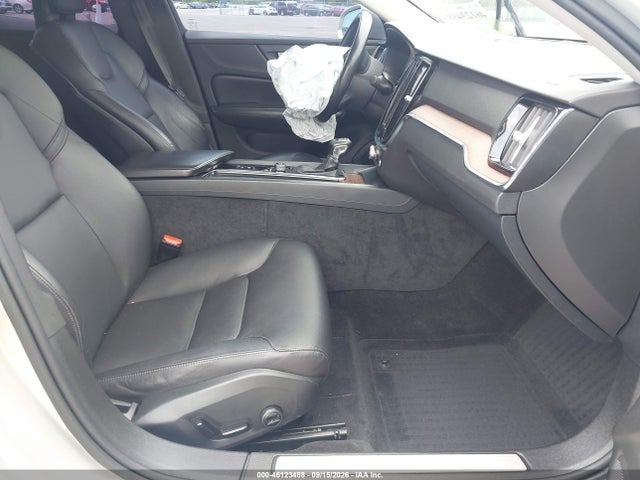 Aukcja sprzedaży 2019 Volvo S60 T5 Momentum, vin: 7JR102FK7KG000663, numer aukcji: 46123488