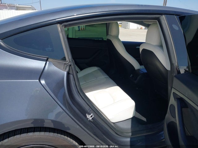 46123505 :رقم المزاد ، 5YJ3E1EB8NF241540 vin ، 2022 Tesla Model 3 Long Range Dual Motor All-wheel Drive مزاد بيع