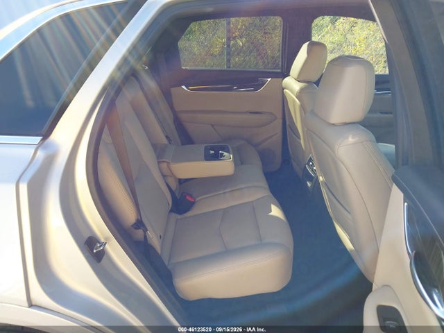 46123520 :رقم المزاد ، 1GYKNARS1HZ228921 vin ، 2017 Cadillac Xt5 Standard مزاد بيع