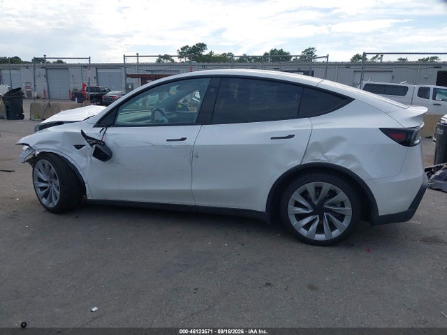Продаж на аукціоні авто 2026 Tesla Model Y All-wheel Drive/long Range Launch Series/premium All-wheel Drive, vin: 7SAYGDEE2TA499917, номер лоту: 46123571