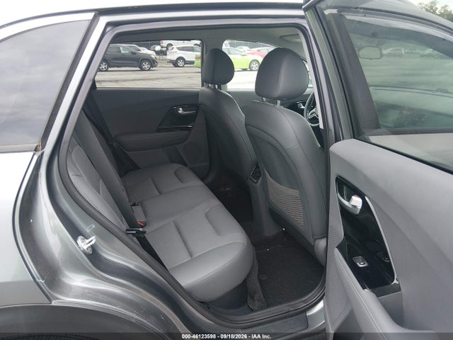 46123598 :رقم المزاد ، KNDCC3LC5H5066943 vin ، 2017 Kia Niro Ex مزاد بيع