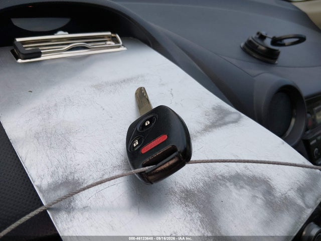 46123648 :رقم المزاد ، JHMZE2H55AS037425 vin ، 2010 Honda Insight Lx مزاد بيع