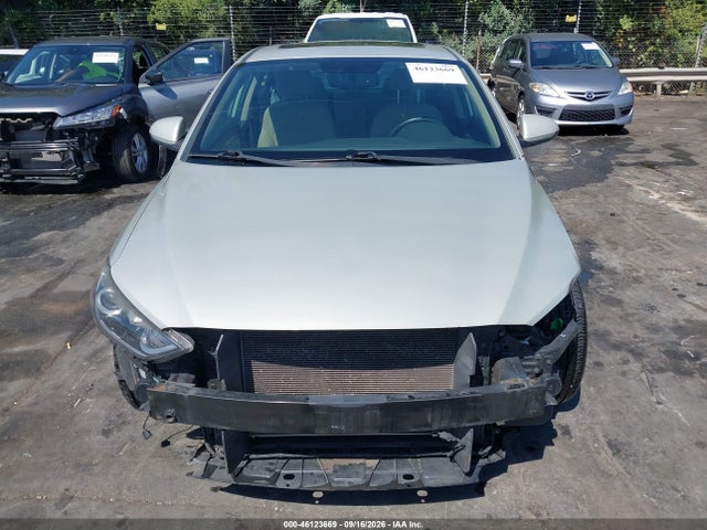 46123669 :رقم المزاد ، KMHD84LF1HU237632 vin ، 2017 Hyundai Elantra Value Edition مزاد بيع