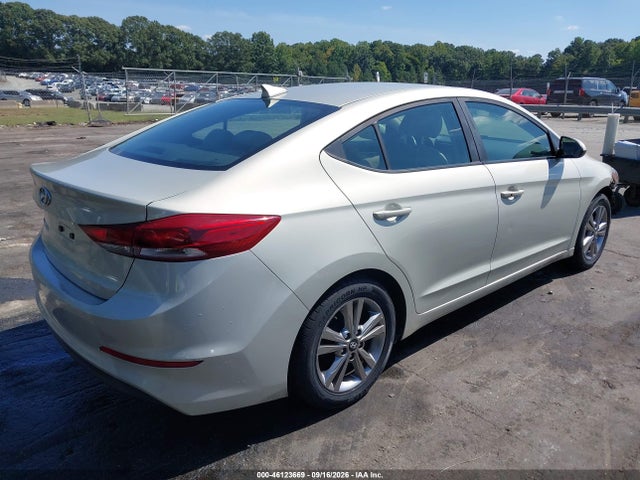 46123669 :رقم المزاد ، KMHD84LF1HU237632 vin ، 2017 Hyundai Elantra Value Edition مزاد بيع