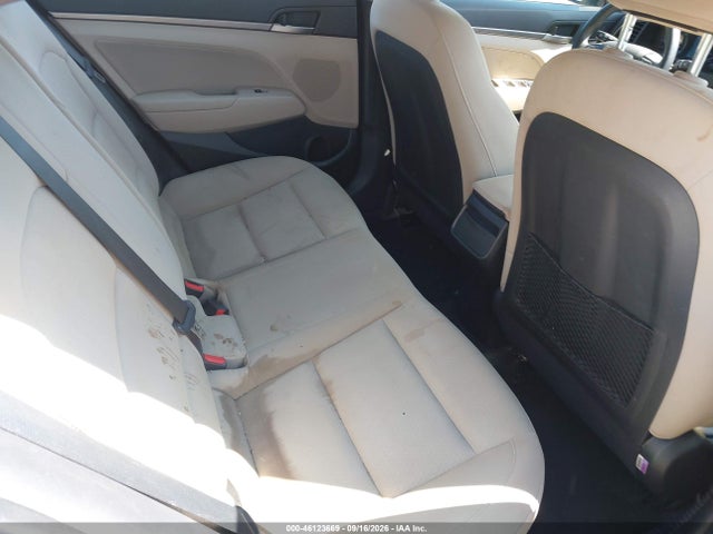 46123669 :رقم المزاد ، KMHD84LF1HU237632 vin ، 2017 Hyundai Elantra Value Edition مزاد بيع