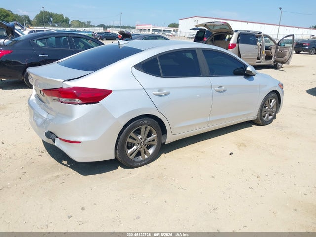 46123726 :رقم المزاد ، 5NPD84LF8JH330331 vin ، 2018 Hyundai Elantra Sel مزاد بيع