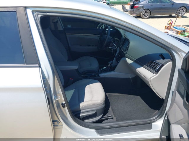 46123726 :رقم المزاد ، 5NPD84LF8JH330331 vin ، 2018 Hyundai Elantra Sel مزاد بيع