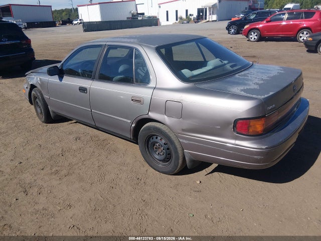 Продажа на аукционе авто 1993 Toyota Camry Le, vin: 4T1SK12E2PU241882, номер лота: 46123783