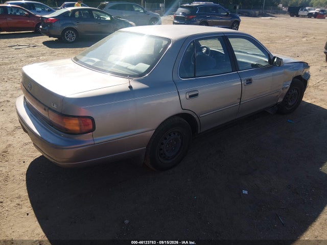 Продажа на аукционе авто 1993 Toyota Camry Le, vin: 4T1SK12E2PU241882, номер лота: 46123783