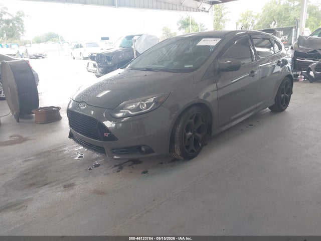 46123784 :رقم المزاد ، 1FADP3L95EL256185 vin ، 2014 Ford Focus St مزاد بيع