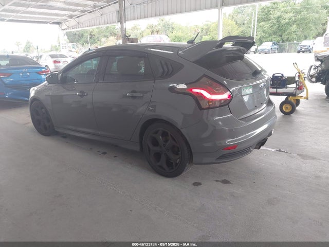 46123784 :رقم المزاد ، 1FADP3L95EL256185 vin ، 2014 Ford Focus St مزاد بيع