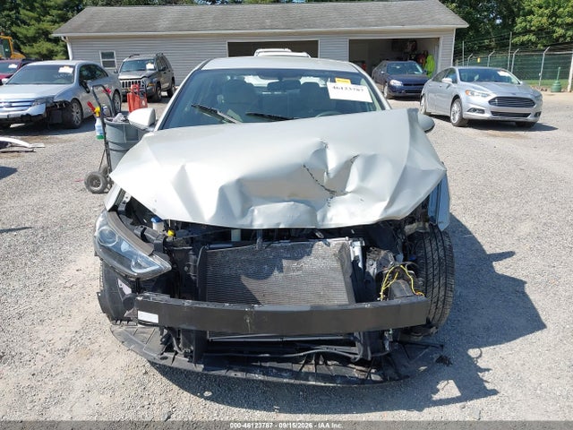 Auction sale of the 2017 Hyundai Elantra Se, vin: 5NPD84LF5HH158186, lot number: 46123787