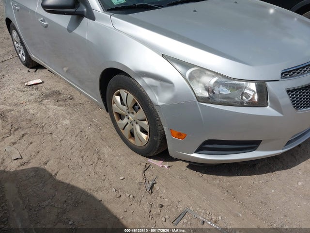 46123810 :رقم المزاد ، 1G1PA5SGXD7280163 vin ، 2013 Chevrolet Cruze Ls Auto مزاد بيع