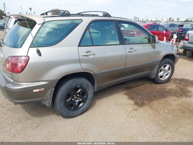 46123825 :رقم المزاد ، JT6HF10U1X0050868 vin ، 1999 Lexus Rx 300 مزاد بيع