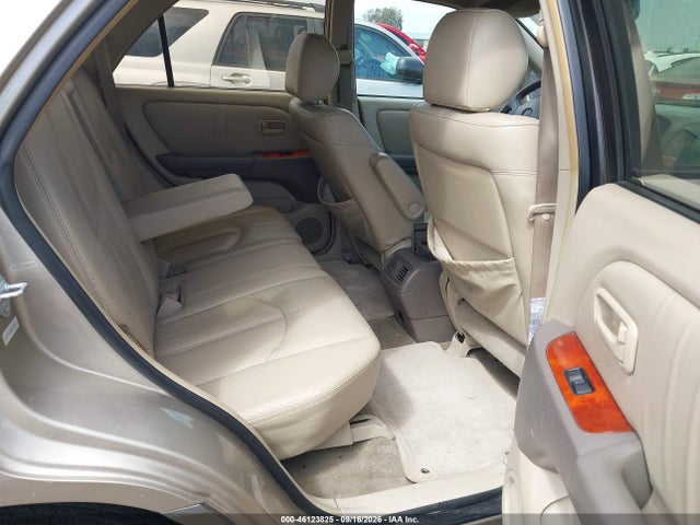 46123825 :رقم المزاد ، JT6HF10U1X0050868 vin ، 1999 Lexus Rx 300 مزاد بيع