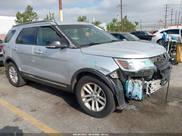 Ford EXPLORER XLT 2017 1FM5K7D88HGD89199 главное изображение