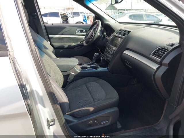 Ford EXPLORER XLT 2017 1FM5K7D88HGD89199 Image 5