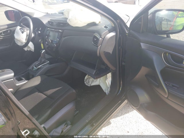 46123855 :رقم المزاد ، JN1BJ1AW2MW662859 vin ، 2021 Nissan Rogue Sport S Awd Xtronic Cvt مزاد بيع