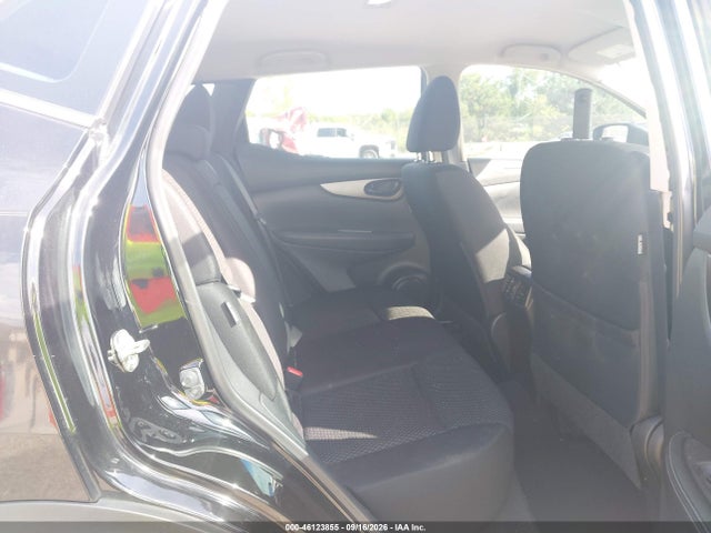 46123855 :رقم المزاد ، JN1BJ1AW2MW662859 vin ، 2021 Nissan Rogue Sport S Awd Xtronic Cvt مزاد بيع