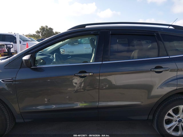 Ford ESCAPE SE 2018 1FMCU9GD4JUA76826 Image 14